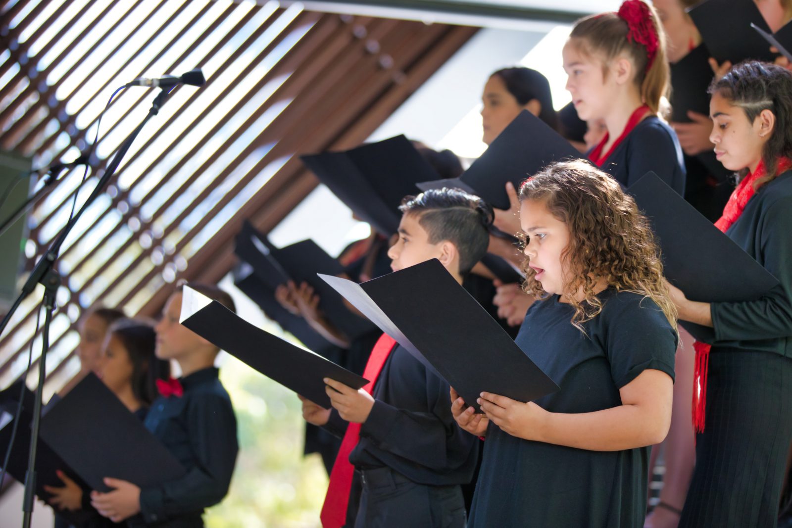 Deborah Cheetham AO & Dhungala Children’s Choir perform ‘Choral Connection Song Book’