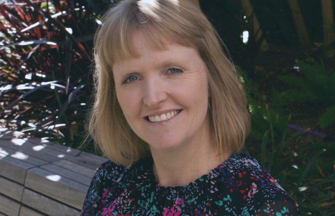 Dr Melanie Davern
